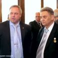 Автор-составитель фотокниг Леонид Рафаилович Диамент с Главой Управы Войковского района Сидоровым Сергеем Семёновичем