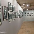 В залах фотовыставки, посвященной 50-летию первого космического полёта Ю. Гагарина